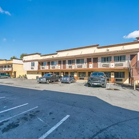 Starlight Inn South El Monte-2